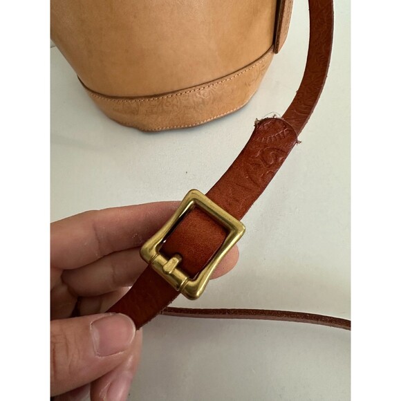Old Trend Vintage Doctor Bucket Leather Crossbody Bag Handle Strap Brown Buckle - Picture 5 of 16